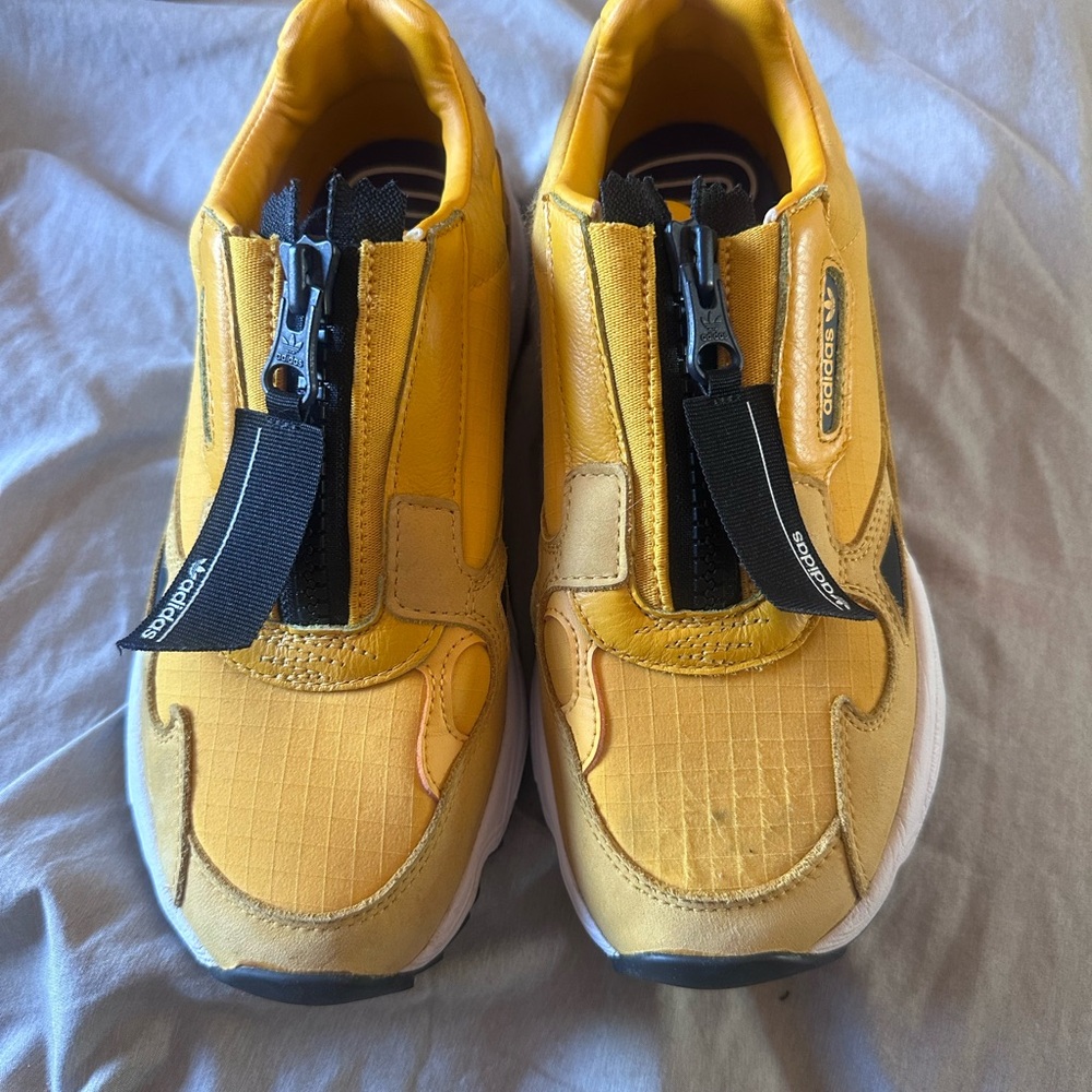 adidas Yellow Zip-Front Trainers with Black Accents
